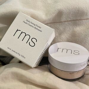 RMS beauty Hydra Setting Powder- Light